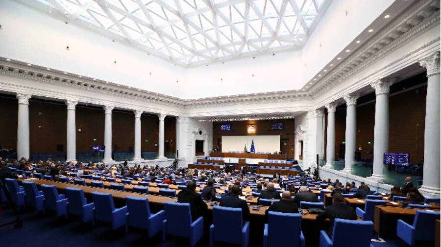 Вотът на недоверие срещу кабинета влиза за обсъждане в НС