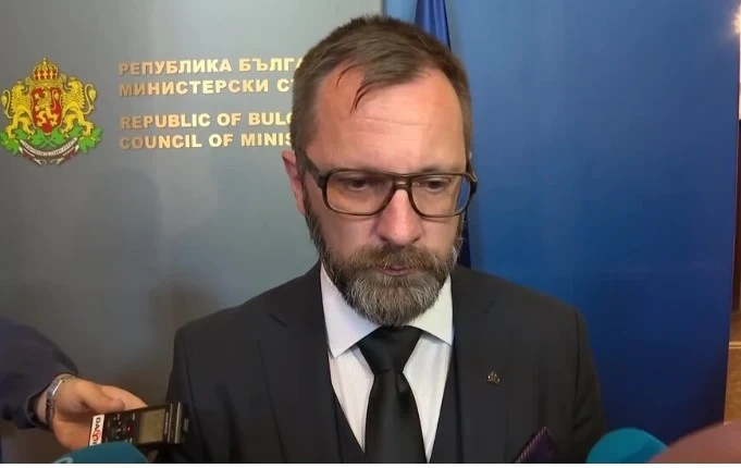 ПП-ДБ поискаха оставката на шефа на АПИ