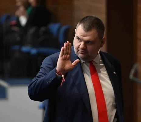 Делян Пеевски: Подкрепяме правителството, за да прави добри неща за хората