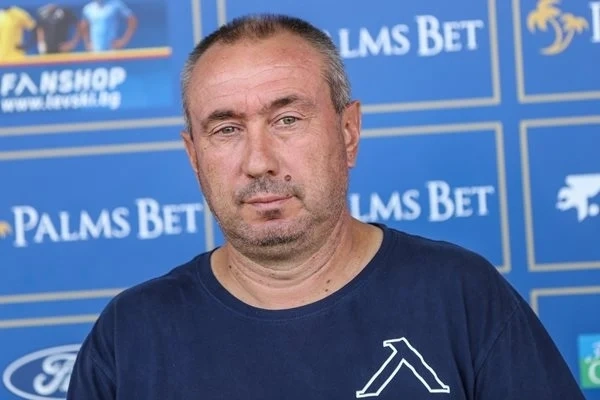 Прокобата на Мъри Стоилов падна на 11-ия мач