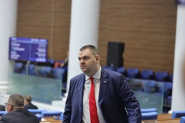 Пеевски е доволен от първите 100 дни на правителството