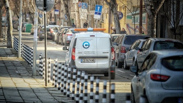 Червената зона в София да е 5 лева на час