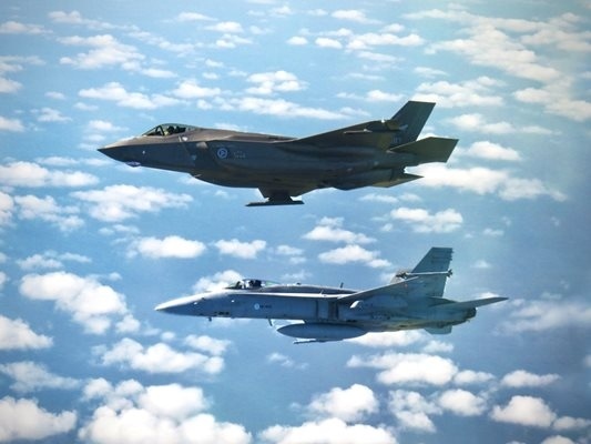 F-18 се разби във Финландия