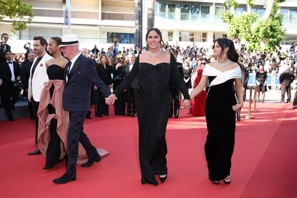 Забраняват голотата на кинофестивала в Кан