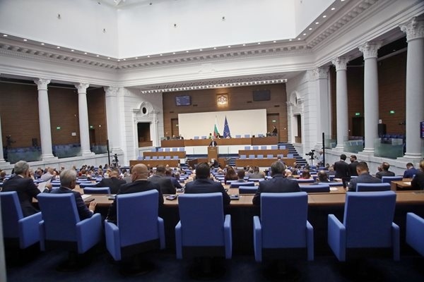 Парламентът прие на първо четене санкции за шофьорите с 0,2 промила алкохол