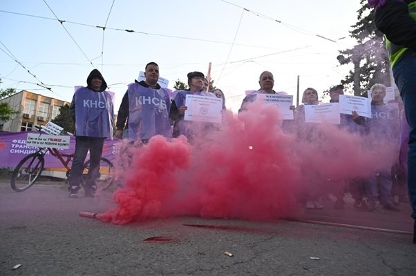 Утре ще е учебен ден в София, но общината моли директорите за толерантност, ако учениците закъсняват