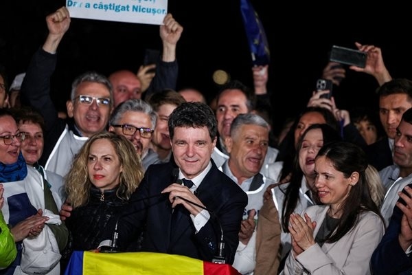 Вижте кой е Никушор Дан, който спечели президентските избори в Румъния