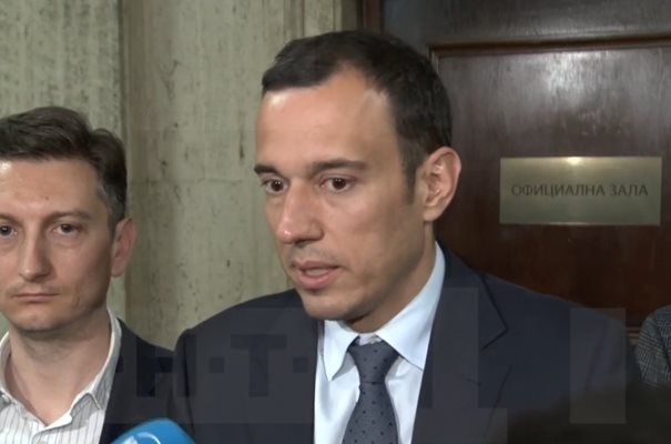 Терзиев: Създадоха си кризата, решиха си я