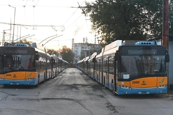 Градският транспорт в София тръгва от утре