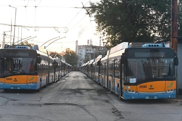 Градският транспорт в София тръгва от утре