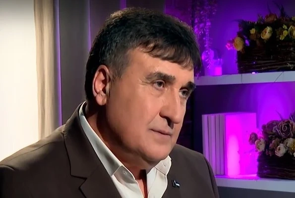 Веселин Маринов през сълзи: Моята майка ми предаде любовта към 24 май
