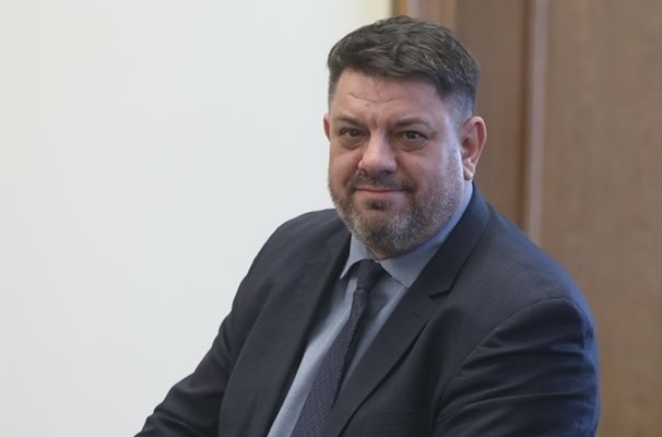 Атанас Зафиров: Референдумът на Радев не беше подкрепен и от най-близките му съветници