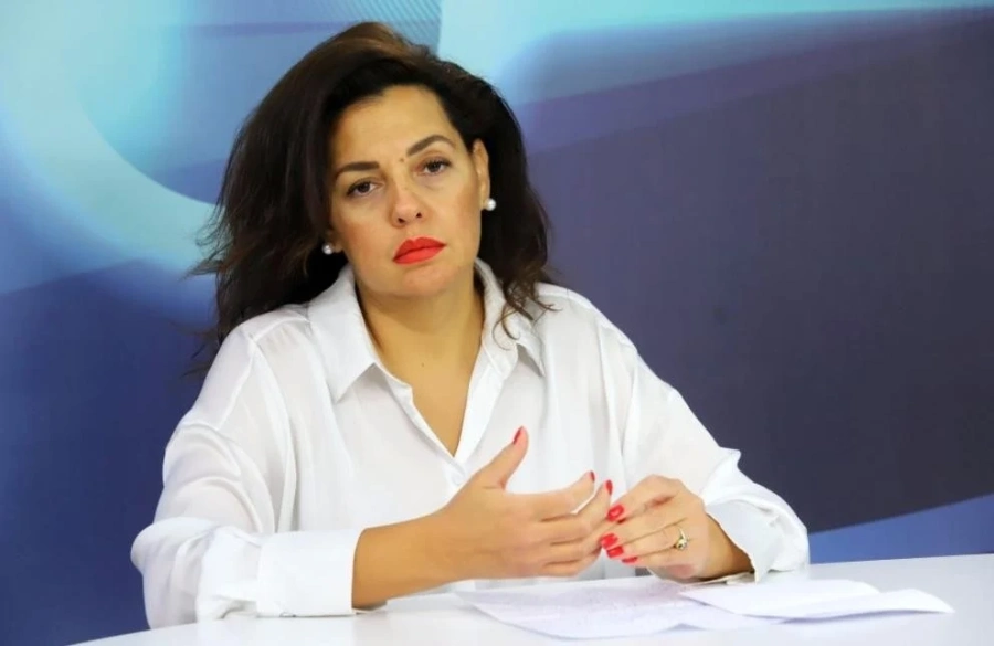 Андреева: Противниците на еврото са много шумни, но малко на брой