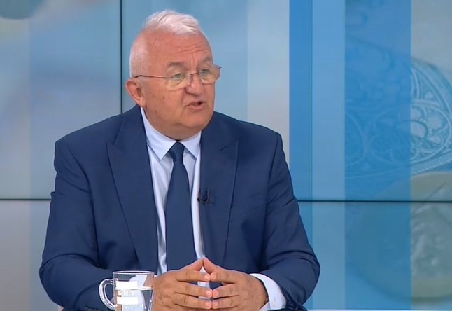 Проф. Румен Драганов: За туризма няма никакво значение кога и как ще влезнем в еврозоната