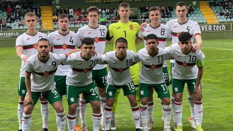 България U17 с победа над Албания