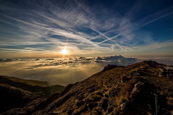 Слънце ще ни радва на 14 юни, в Източна България се очакват облаци и дъжд