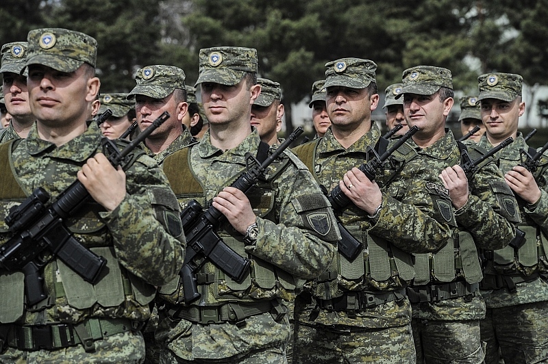 Сръбската армия се превъоръжавала тайно, пази се от България, Косово, Хърватия и Албания