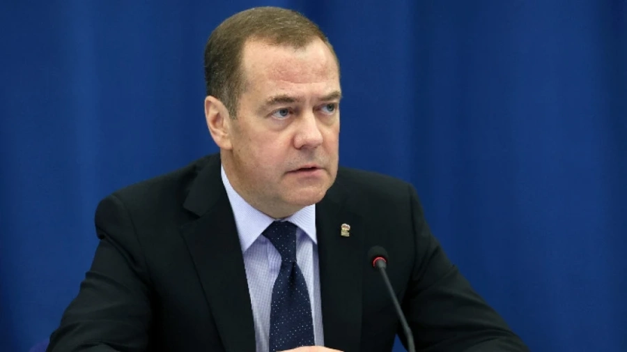 Тръмп отговори на Медведев за ядреното оръжие, напомни за ядрените подводници на САЩ и Томахоук