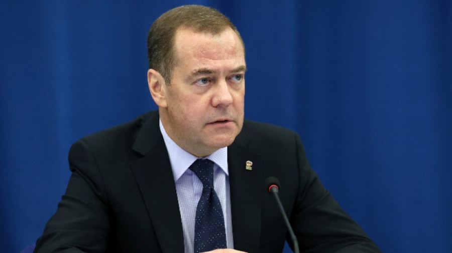 Тръмп отговори на Медведев за ядреното оръжие, напомни за ядрените подводници на САЩ и Томахоук