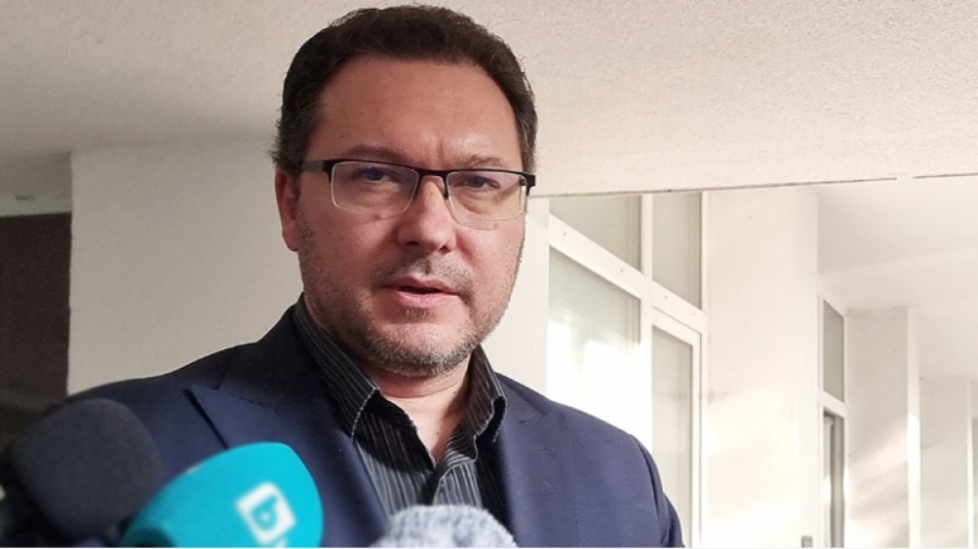 Вътрешният министър призова прокурорския син от Перник да се предаде
