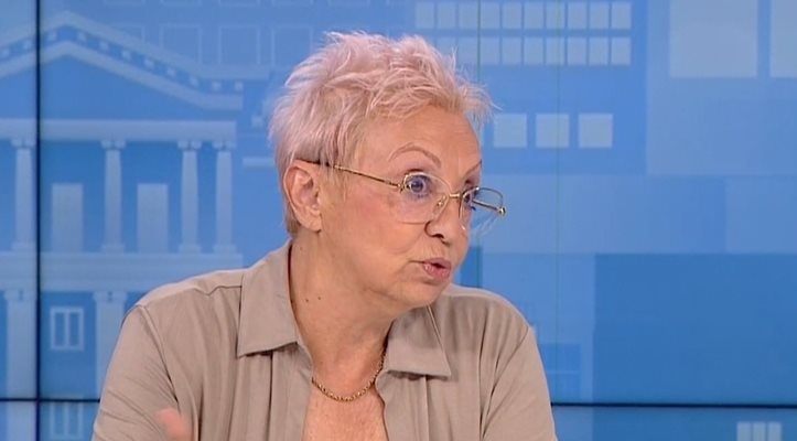 Дамянова: Петков каза, че свои хора под трамвая няма да хвърля, но го направи