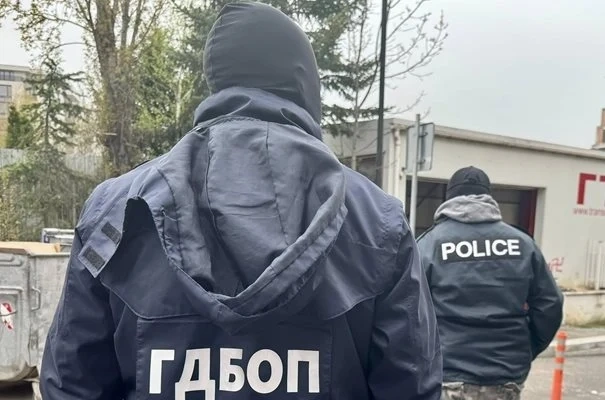 ДАНС и ГДБОП удариха банда, уреждала незаконно предоставяне на българско гражданство
