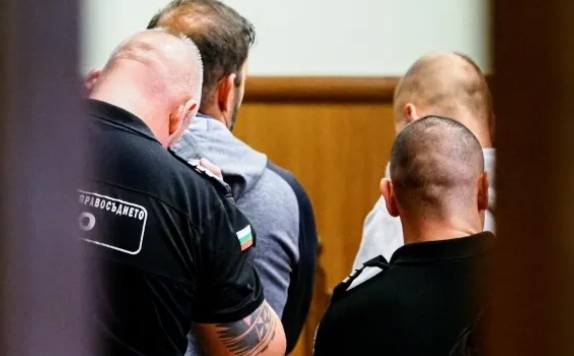 Съдът остави в ареста бившия зам.-кмет на София Никола Барбутов и бизнесмена Петър Рафаилов