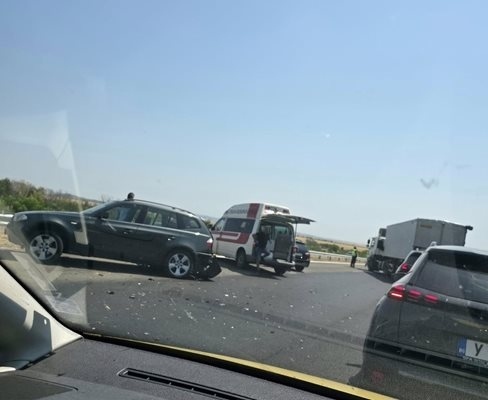 Катастрофа предизвика километрично задръстване на Тракия към Бургас