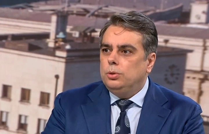 Асен Василев: В понеделник завеждам дело за клевета срещу Пламенка Димитрова