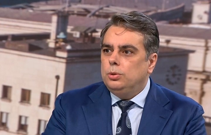 Асен Василев: В понеделник завеждам дело за клевета срещу Пламенка Димитрова