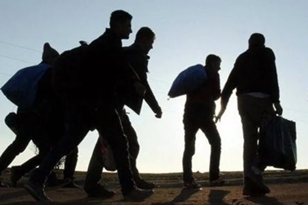 В Гърция плашат с нова бежанска криза