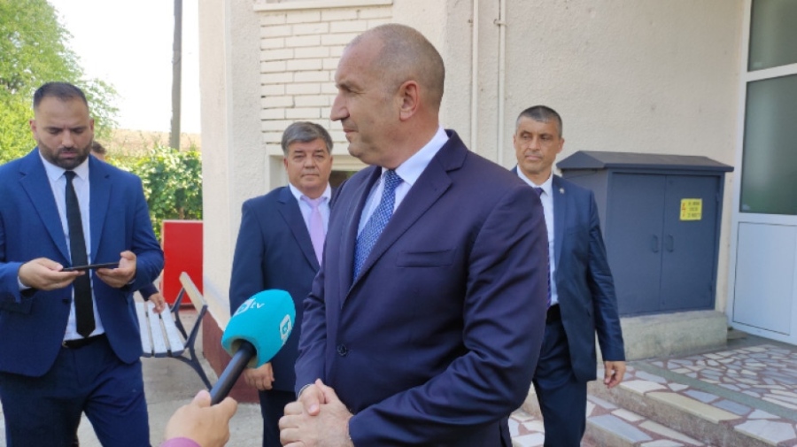 Радев: КС не отстрани пороците в Конституцията