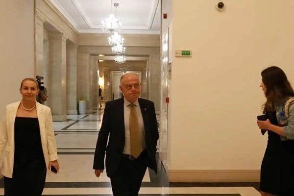 Атанас Атанасов: Руското посолство няма правно основание да ползва имота на язовир Искър