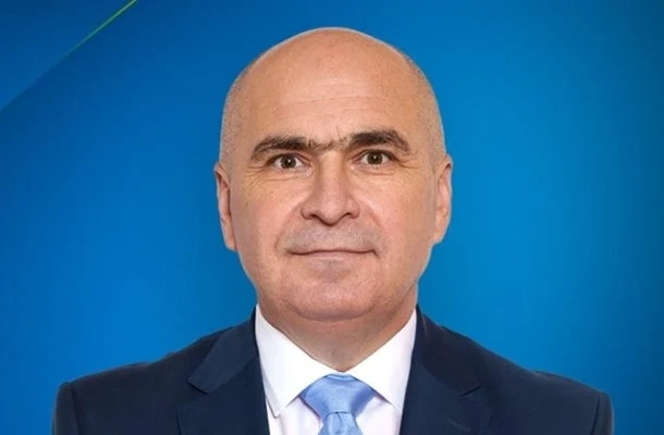 Искат оставката на румънския премиер Илие Боложан заради луксозна къща в Букурещ
