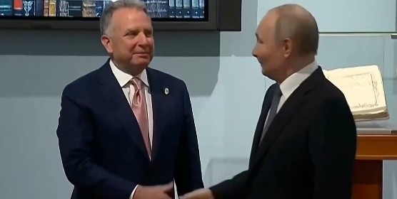 Пратеникът на Тръмп пристигна в Москва
