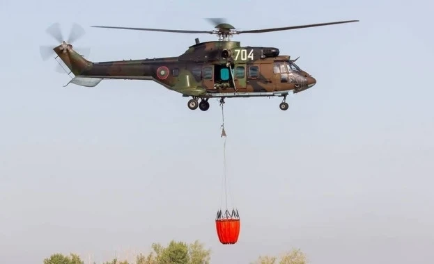 Два хеликоптера AS-532 AL Cougar се включиха в борбата с пожара в Пирин