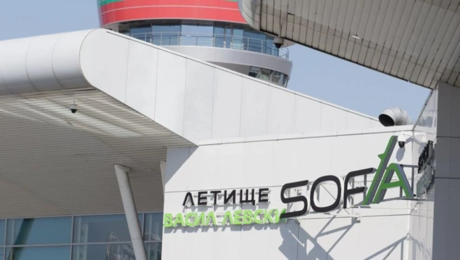 Възстановиха достъпа на автомобили до Терминал 2