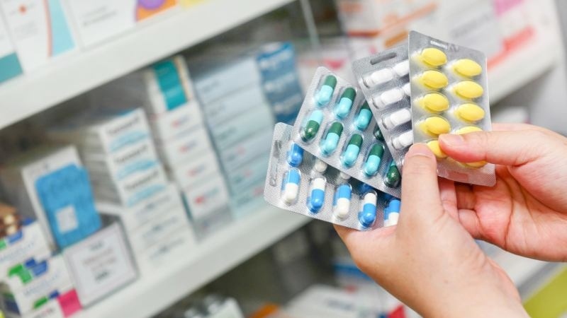 Каква е причината за липсата на лекарства по аптеките?