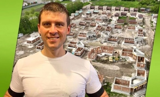 Пирамидата Исторически парк се разпада заради борчове и запори на Ивелин Михайлов