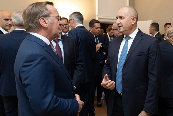 Трети завод с Райнметал иска президентът Радев