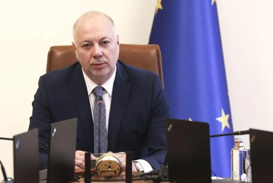 Желязков: Еврото има повече предимства от която и да е друга бивша национална валута