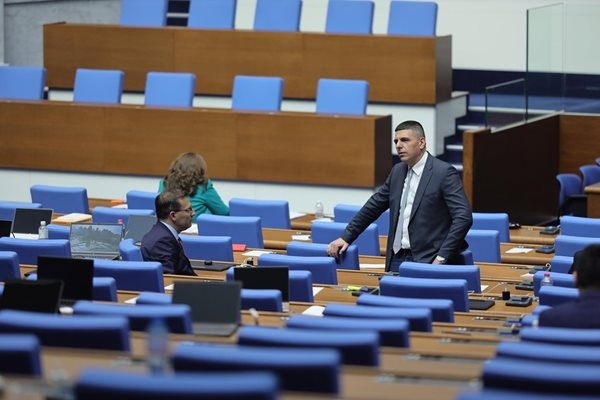 ПП-ДБ внасят вота си на недоверие с подписите на МЕЧ и АПС