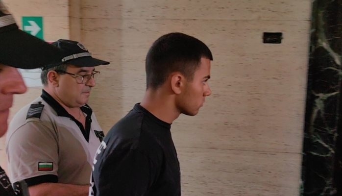 И третият от замесените в боя с русенския шеф на полицията под домашен арест
