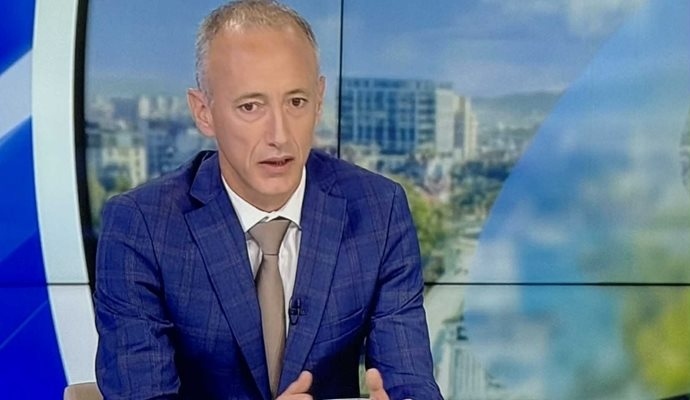 Красимир Вълчев: Не може да има универсален час за започване на училище