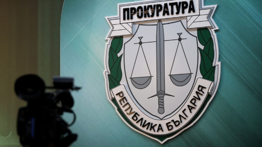 Искат постоянен арест за служителите на ДАИ, задържани заради поискан подкуп