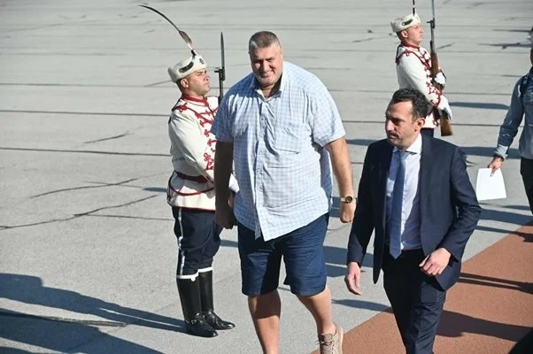 90% от премията за второто място на световното ще е за националите