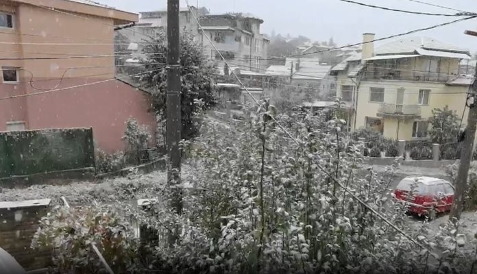 В София вали сняг