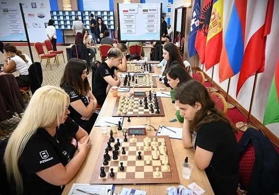 Първа загуба на европейските ни шампионки по шах при защитата на титлата