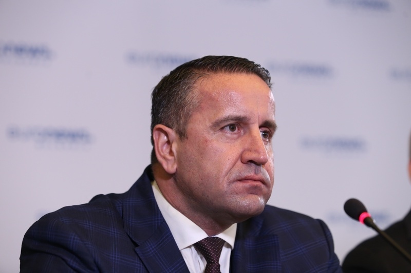 Харизанов: Президентът Радев продължава да допринася за свалянето на нивото на политиката