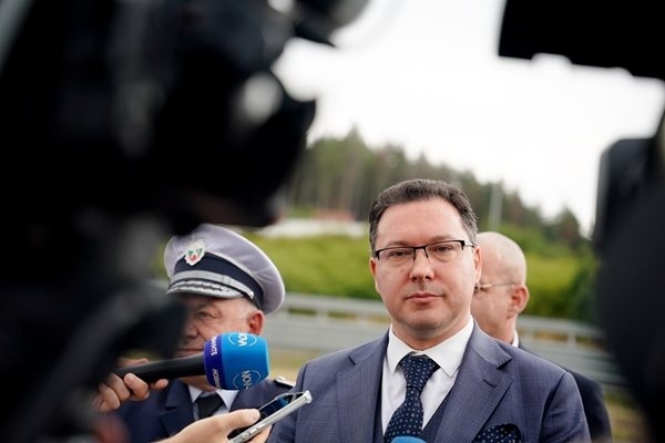 Митов пред Таймс: Руски шпиони работят с трафиканти на хора към Европа